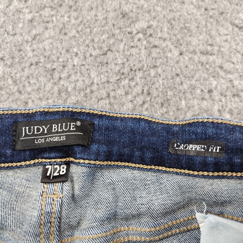 Judy Blue Jeans 28x24 Sz 7 Cropped Fit Dark Blue Distressed Stretch EUC - Picture 5 of 7